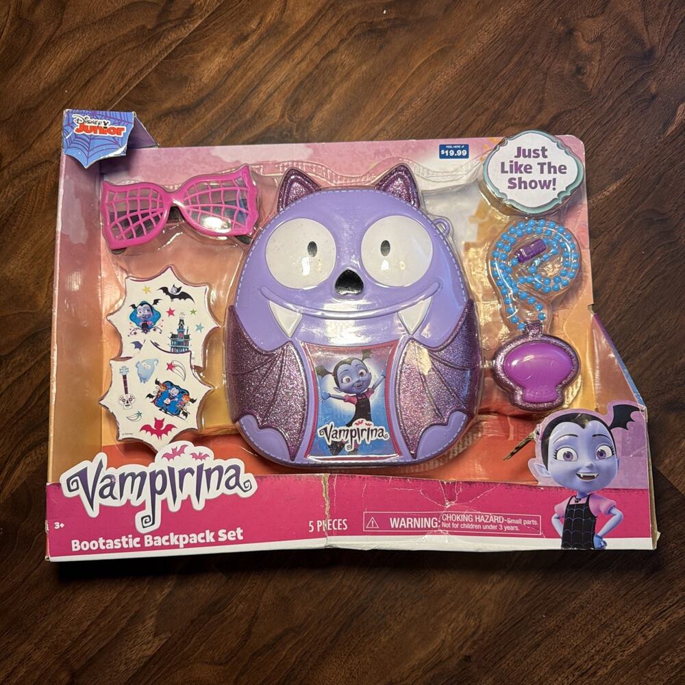 Vampirina BooTastic Backpack Set Disney Junior Play Set